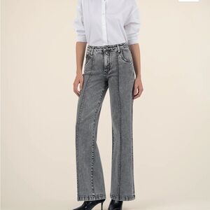 Kut From the Kloth Women's Gray Jeans 
Size 12 NWT